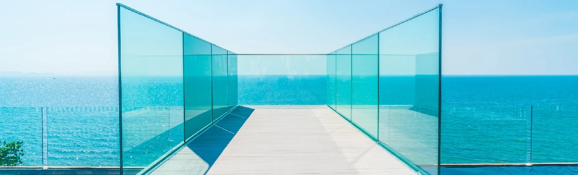 Customized Glass Pool Fence Repair Services in Eustis, FL